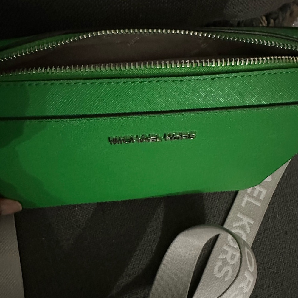 💚 St Patrick’s DAY SALE Michael Michael Kors Jet Set Lg EW Xtra Body Crossbody - Picture 8 of 10